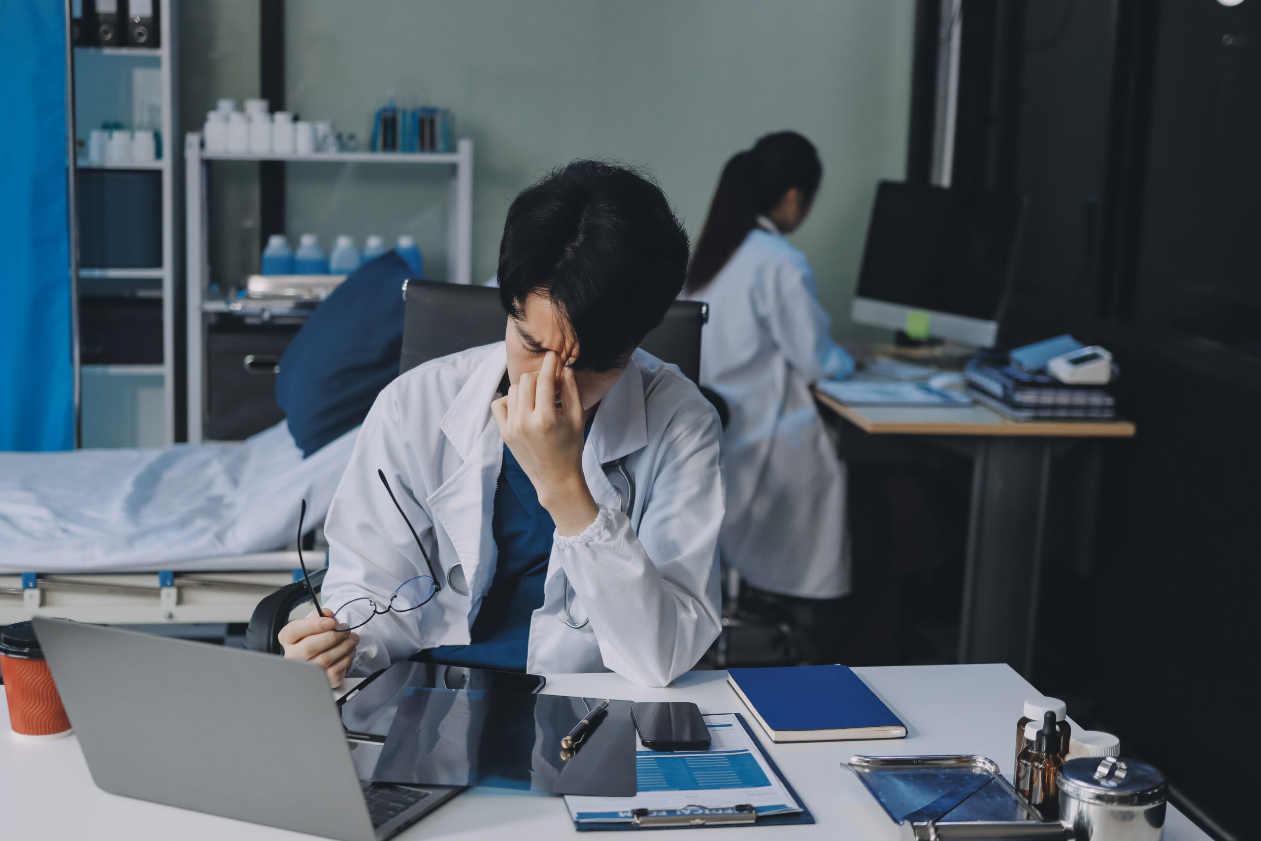 Γιατί όσοι φροντίζουν ανθρώπους εξαντλούνται πιο εύκολα;